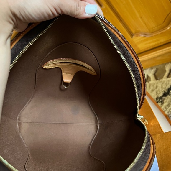 ‼️🌺Authentic Louis Vuitton Ellipse in PM size 🌸‼️ - Picture 8 of 12